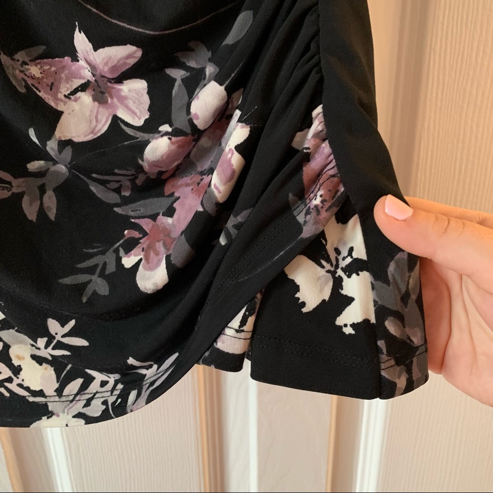 Le Chateau Black Floral Sleeves Knit Wrap Top - Picture 3 of 11